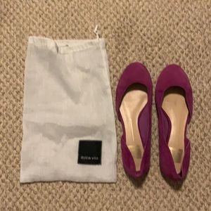 Dolce vita fuchsia suede flats Size 7.5